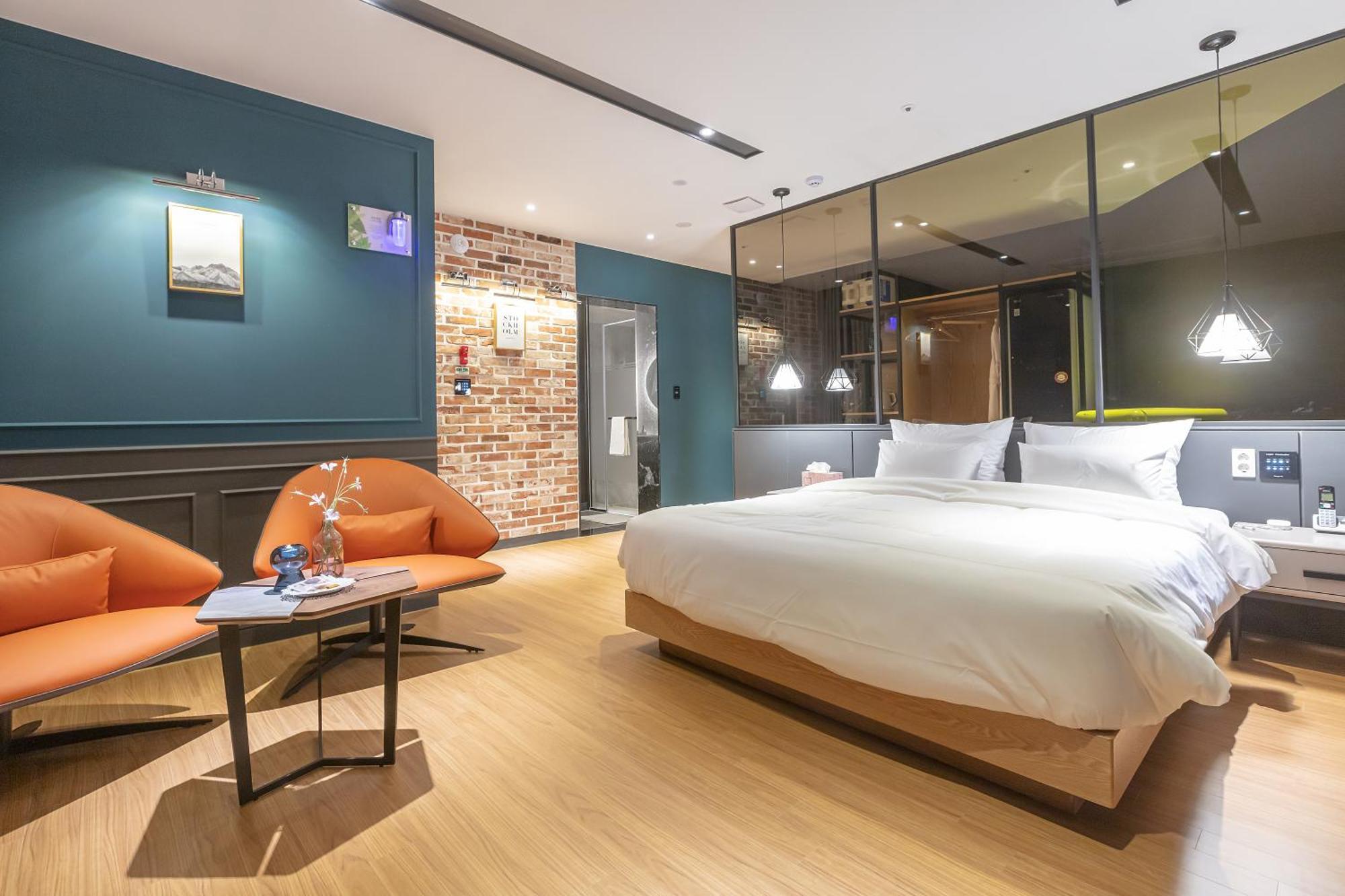 Nomad Hotel Gimhae Exterior photo